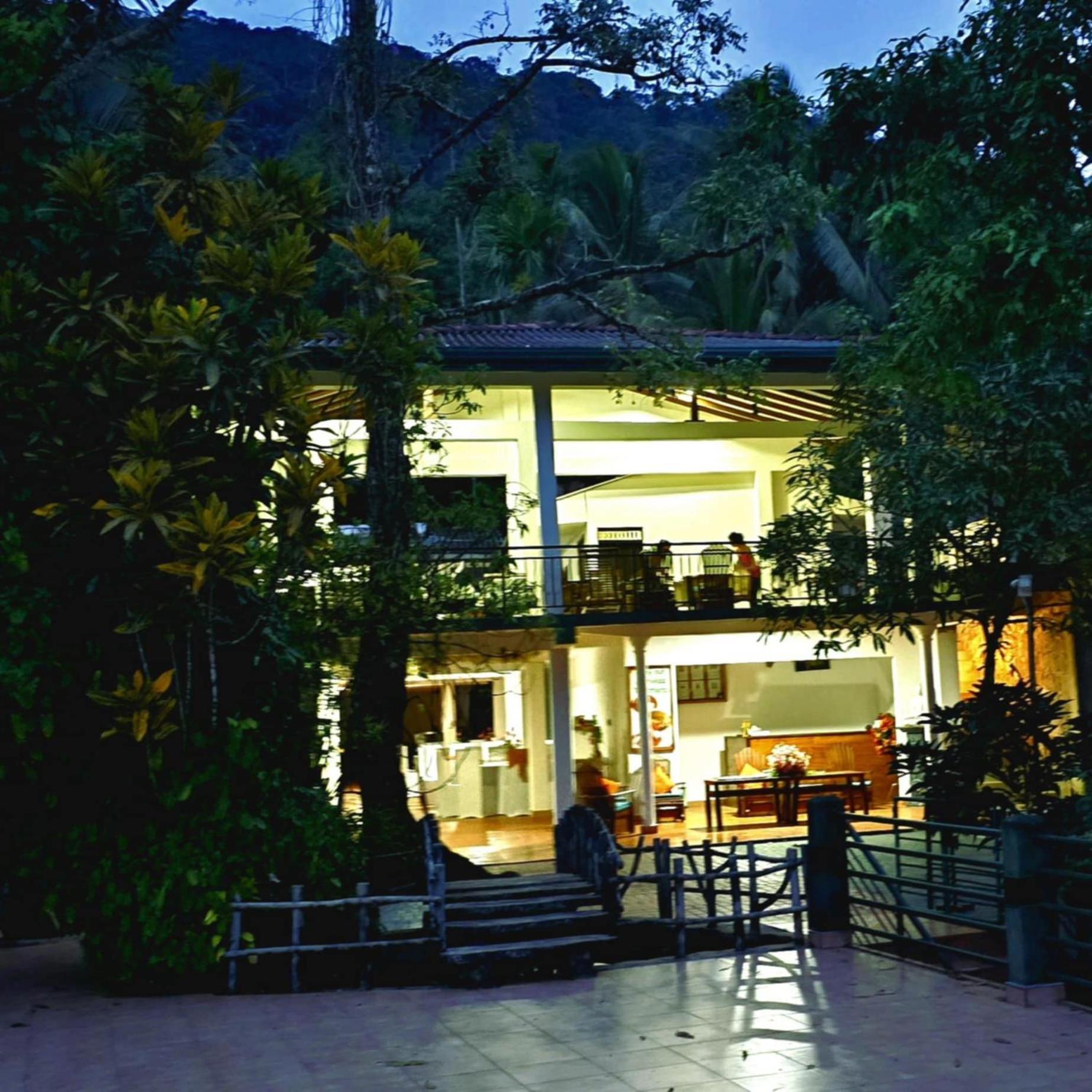 Rainforest Lodge, Deniyaya Singheraja Exterior foto